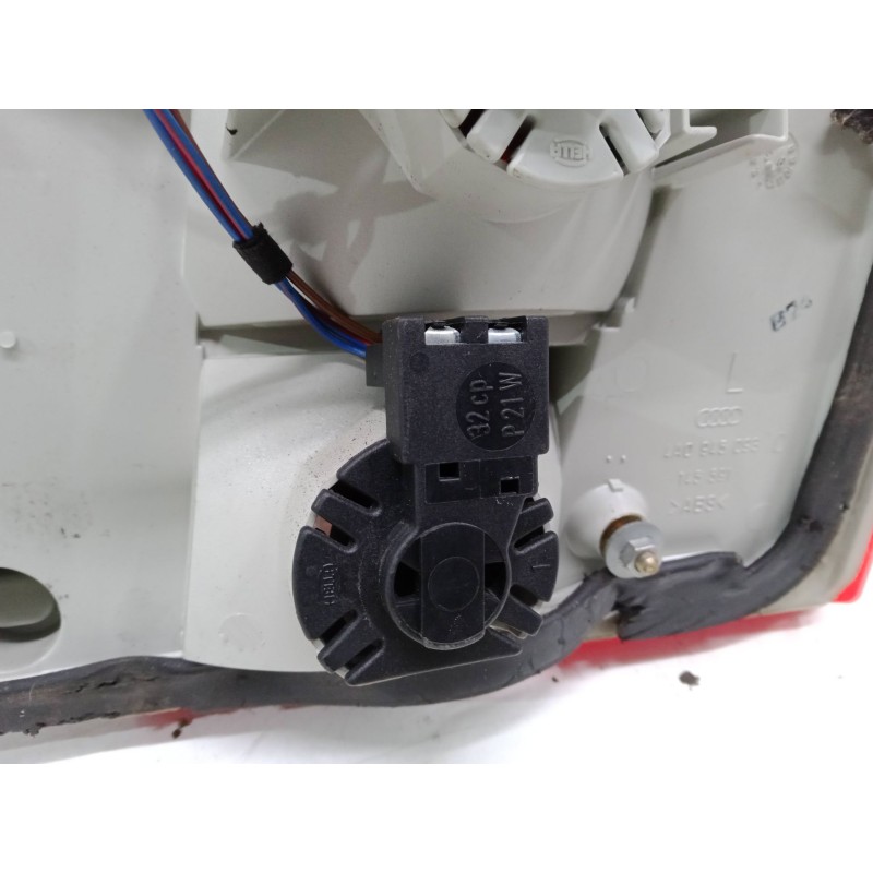 Recambio de piloto trasero porton izquierdo para audi a6 c4 avant (4a5) 2.6 quattro referencia OEM IAM   