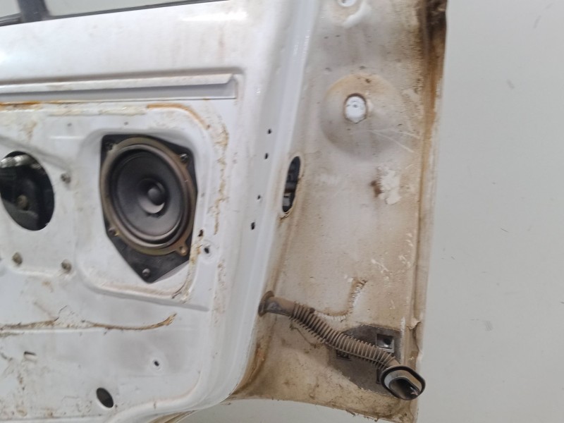 Recambio de puerta delantera izquierda para renault trafic autobús (t_, p_, v_) 2.1 d referencia OEM IAM   