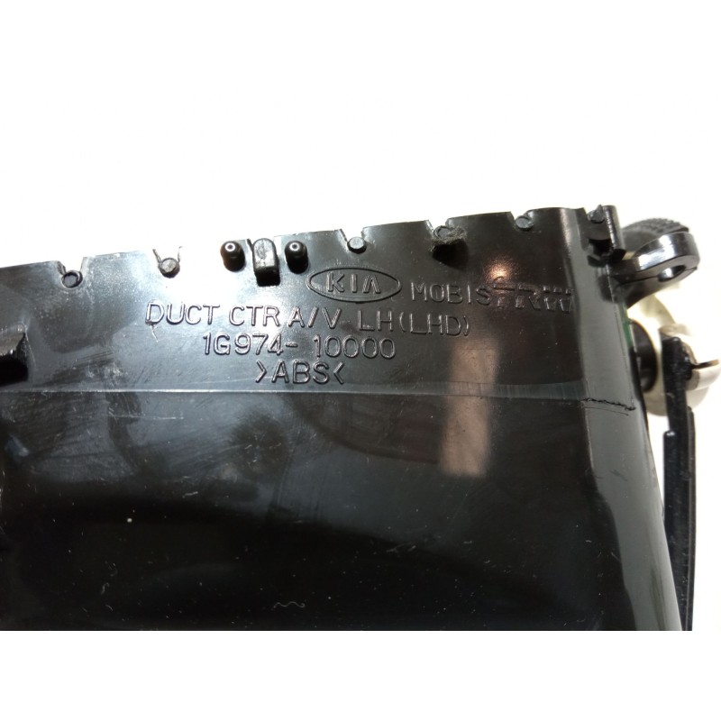 Recambio de aireador central izquierdo para kia rio ii (jb) 1.4 16v referencia OEM IAM 1G974-10000  
