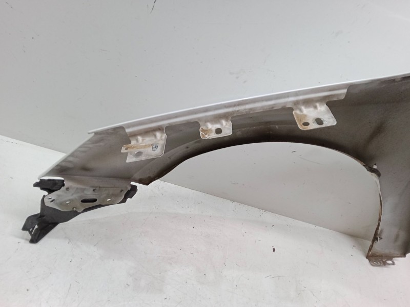 Recambio de aleta delantera derecha para opel astra j (p10) 1.6 (68) referencia OEM IAM   