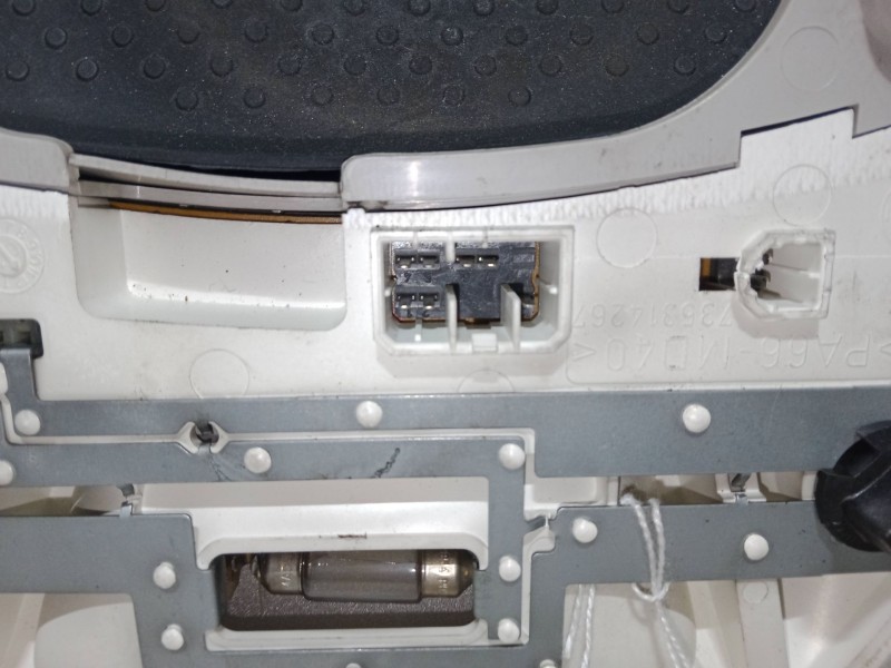 Recambio de luz interior delantera para fiat stilo (192_) 1.9 jtd (192_xe1a) referencia OEM IAM 08860000  