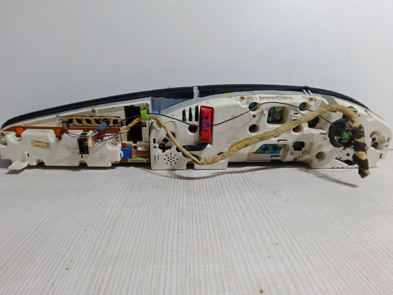 Recambio de cuadro instrumentos para audi a6 c4 avant (4a5) 2.6 quattro referencia OEM IAM 4A1919033HD  110008750002 Recambio de cuadro instrumentos para audi a6 c4 avant (4a5) 2.6 quattro referencia OEM IAM 4A1919033HD  110008750002