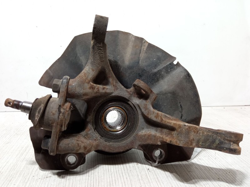 Recambio de mangueta delantera izquierda para kia rio ii (jb) 1.4 16v referencia OEM IAM   