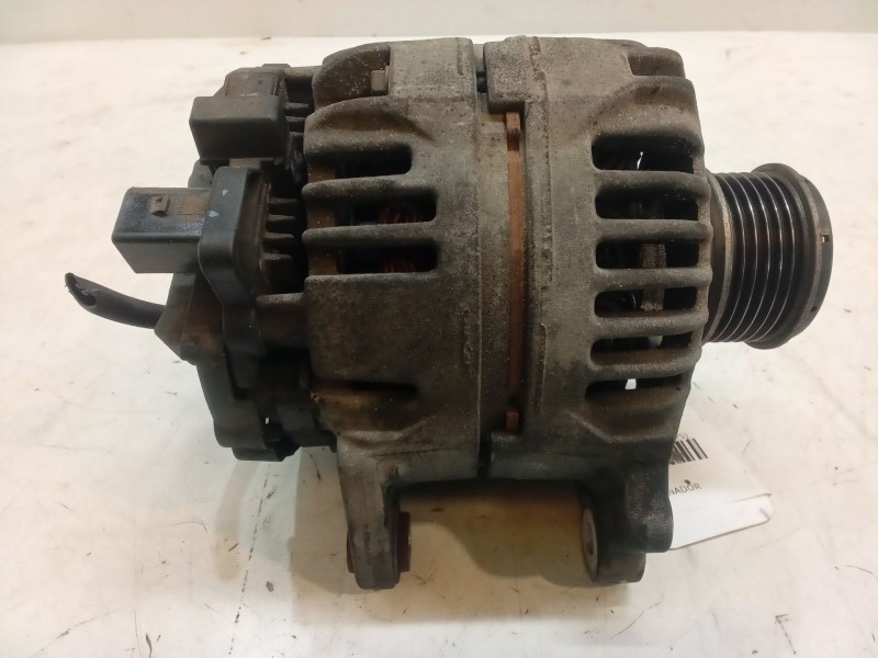 Recambio de alternador para seat ibiza iv sc (6j1, 6p5) 1.4 tdi referencia OEM IAM   