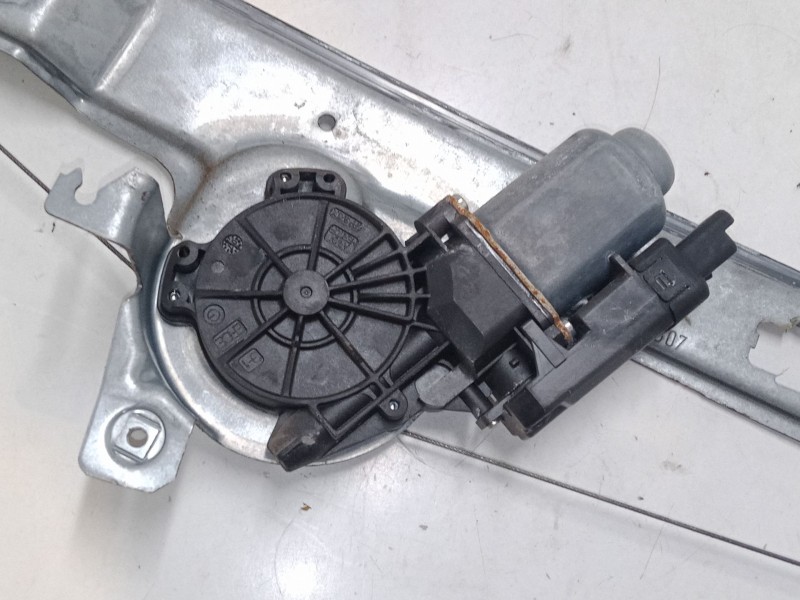 Recambio de elevalunas electrico delantero izquierdo para renault scénic ii (jm0/1_) 1.6 16v (jm1r) referencia OEM IAM   