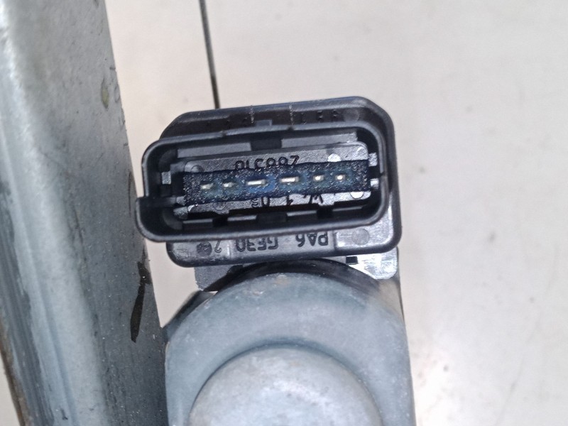 Recambio de elevalunas electrico delantero izquierdo para renault scénic ii (jm0/1_) 1.6 16v (jm1r) referencia OEM IAM   