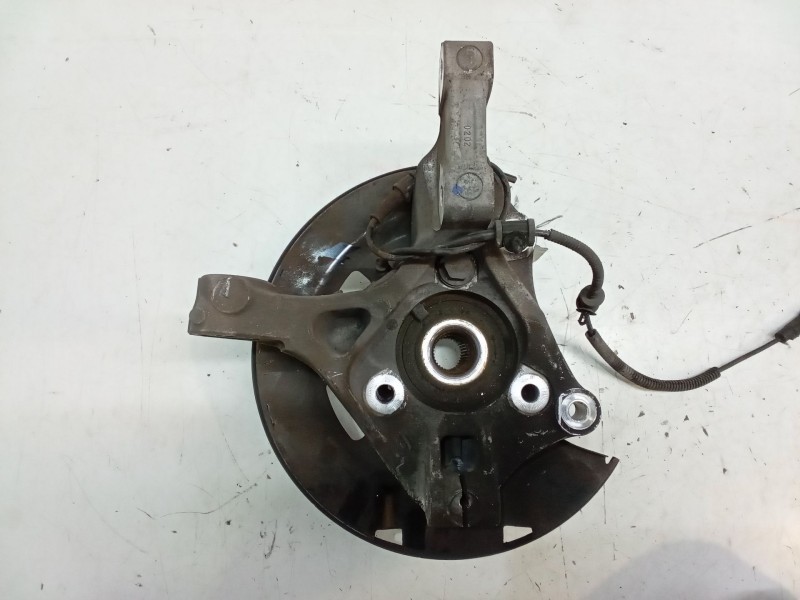 Recambio de mangueta delantera izquierda para opel astra j (p10) 1.6 (68) referencia OEM IAM   