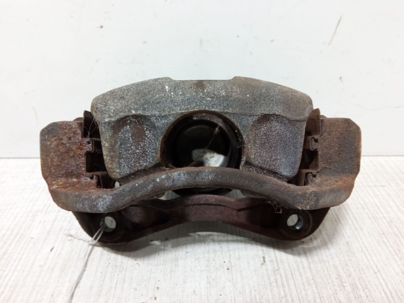 Recambio de pinza freno delantera izquierda para kia rio ii (jb) 1.4 16v referencia OEM IAM   