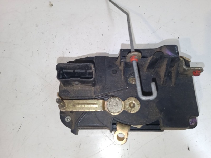 Recambio de cerradura puerta delantera derecha para fiat scudo caja/chasis (220_) 1.9 d referencia OEM IAM   