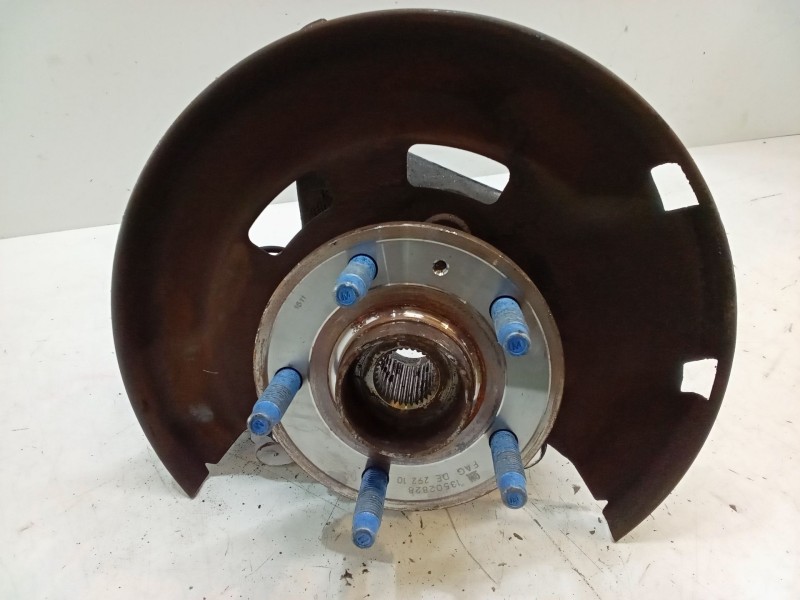 Recambio de mangueta delantera izquierda para opel astra j (p10) 1.6 (68) referencia OEM IAM   