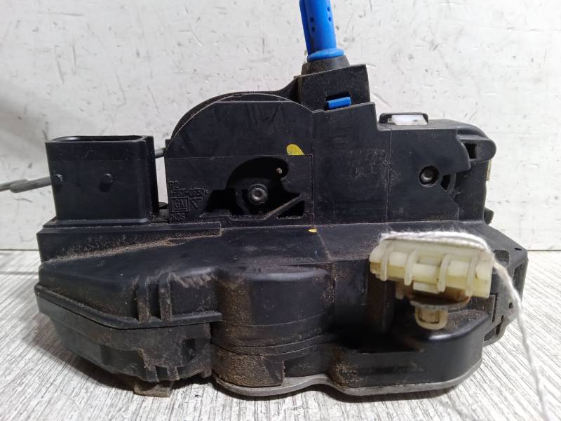 CERRADURA PUERTA DELANTERA DERECHA 