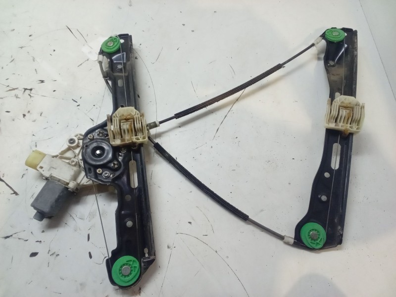 Recambio de elevalunas electrico delantero izquierdo para bmw 1 (e87) 118 d referencia OEM IAM 7067795S  7138465E