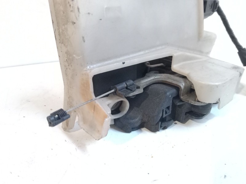 Recambio de cerradura puerta delantera derecha para volkswagen polo (9n_, 9a_) 1.2 12v referencia OEM IAM   