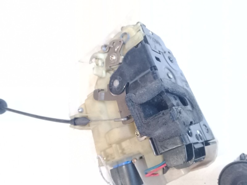 Recambio de cerradura puerta delantera derecha para volkswagen polo (9n_, 9a_) 1.2 12v referencia OEM IAM   