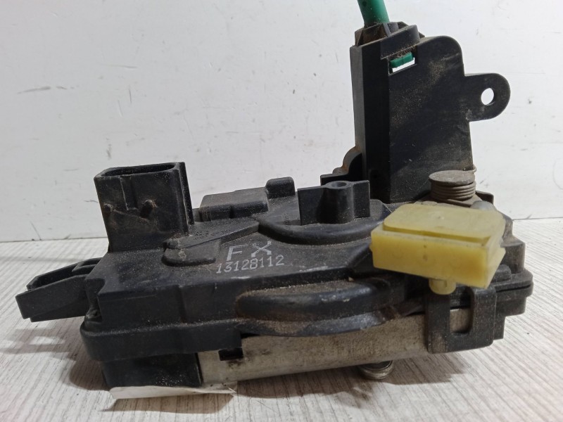 Recambio de cerradura puerta delantera derecha para opel astra h gtc (a04) 1.7 cdti (l08) referencia OEM IAM   