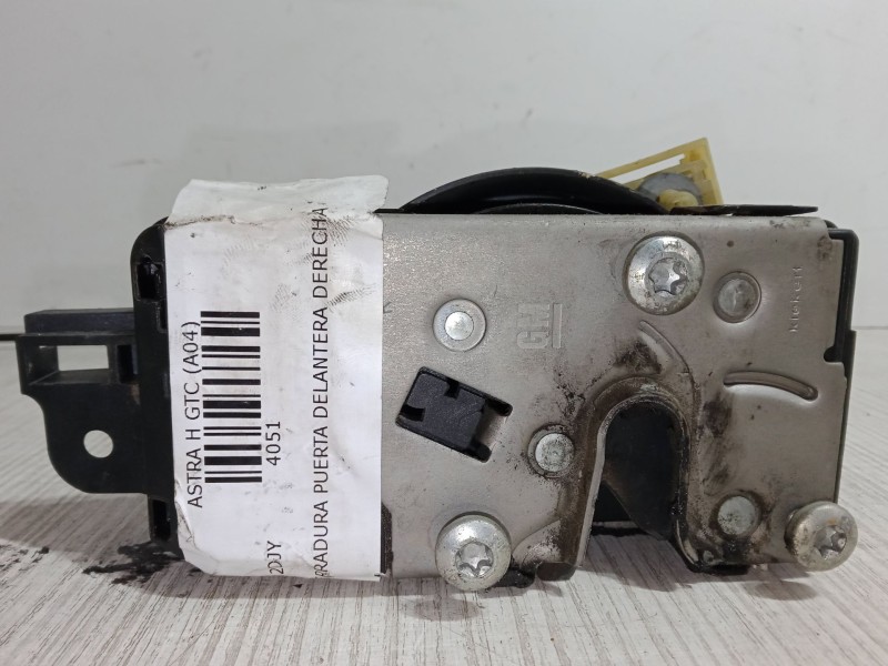 Recambio de cerradura puerta delantera derecha para opel astra h gtc (a04) 1.7 cdti (l08) referencia OEM IAM   