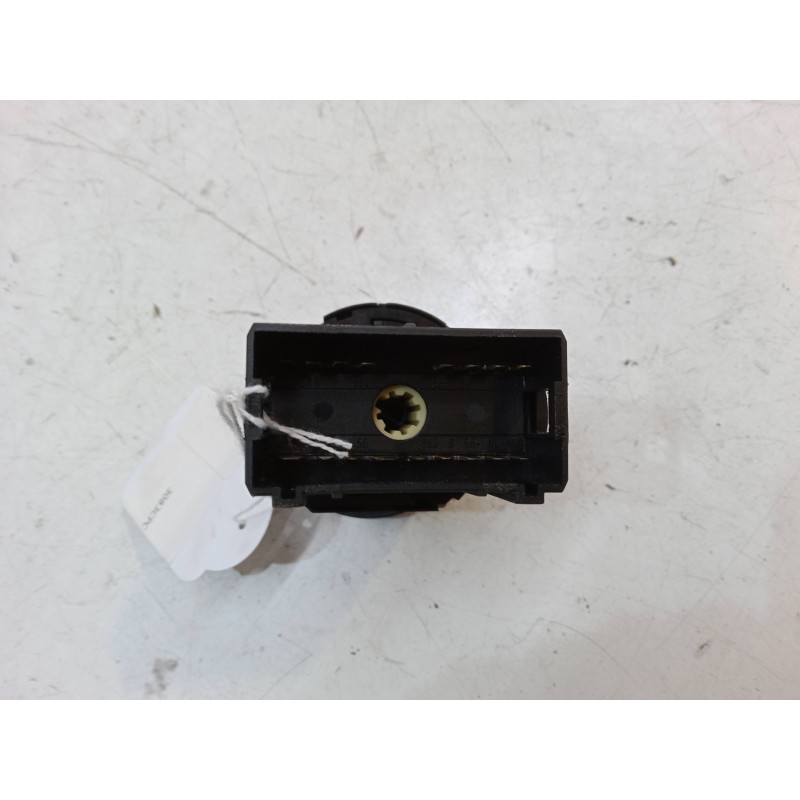 Recambio de conmutador de luces para volkswagen golf iv (1j1) 1.6 16v referencia OEM IAM TC41C0941531A  C1A-T2543