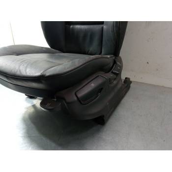 ASIENTO DELANTERO IZQUIERDO 
