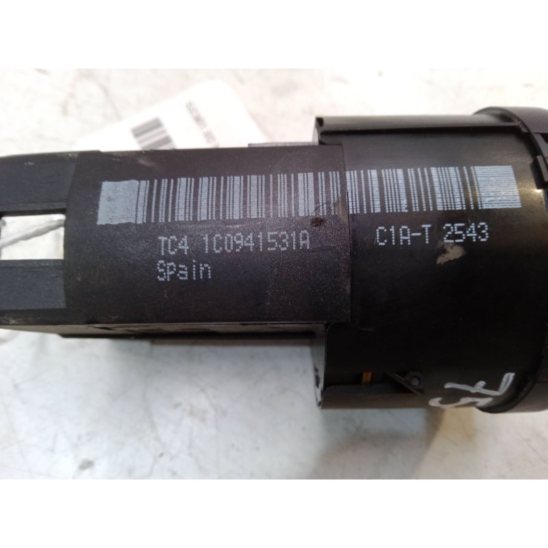 Recambio de conmutador de luces para volkswagen golf iv (1j1) 1.6 16v referencia OEM IAM TC41C0941531A  C1A-T2543