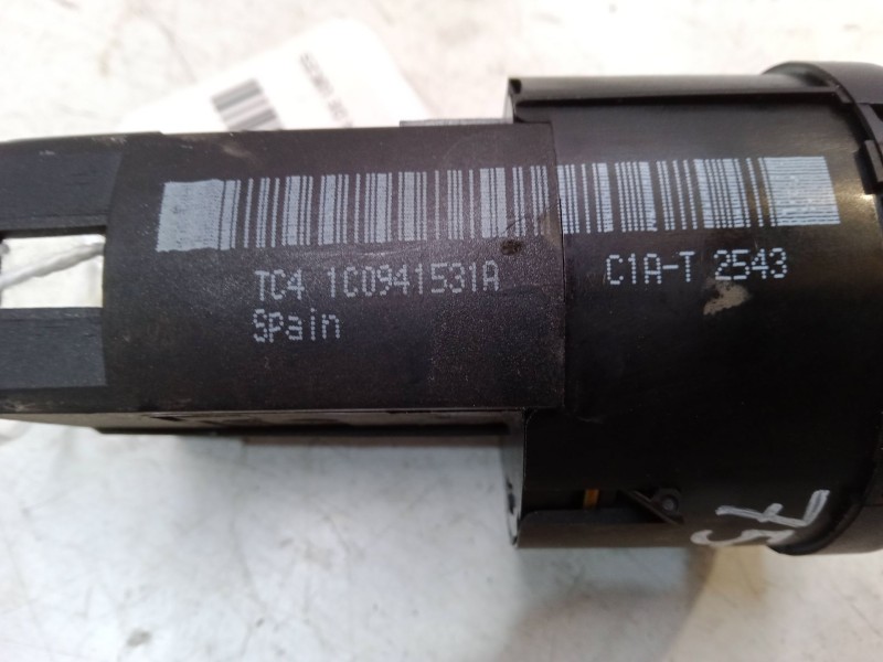 Recambio de conmutador de luces para volkswagen golf iv (1j1) 1.6 16v referencia OEM IAM TC41C0941531A  C1A-T2543