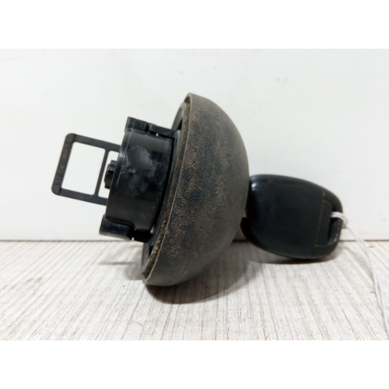 Recambio de tapon combustible para renault clio ii (bb_, cb_) 1.2 (bb0a, bb0f, bb10, bb1k, bb28, bb2d, bb2h, cb0a,... referencia