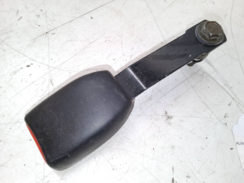 Recambio de anclaje cinturon delantero derecho para nissan almera i hatchback (n15) 1.4 referencia OEM IAM   