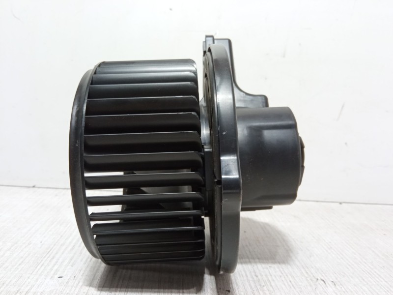 Recambio de motor calefaccion para kia rio ii (jb) 1.4 16v referencia OEM IAM   