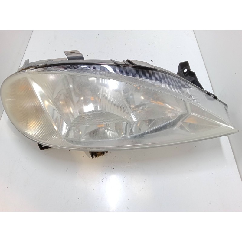 Recambio de faro derecho para renault megane i classic (la0/1_) 1.4 16v (la0d, la1h, la0w, la10) referencia OEM IAM 7700427870G 