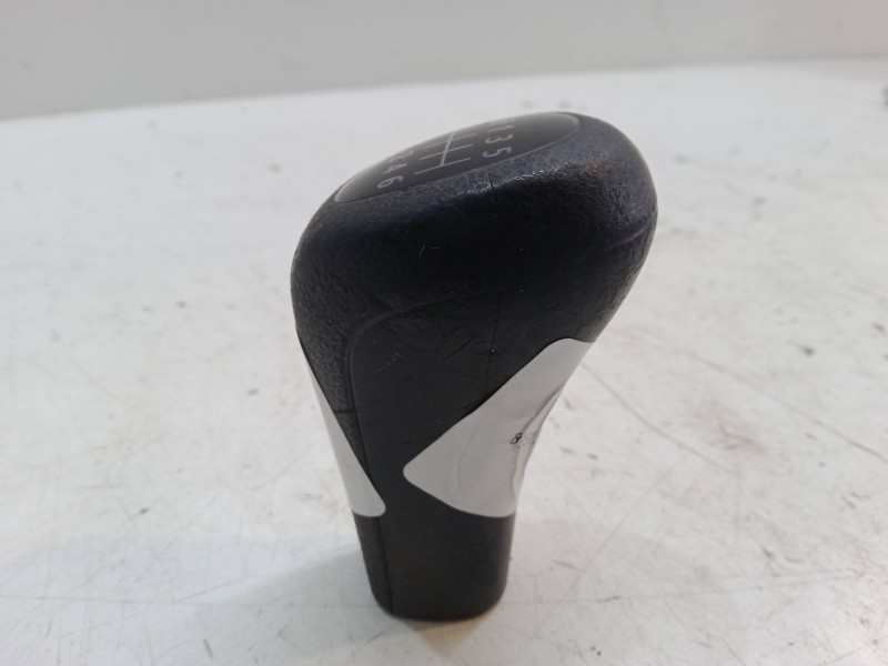 Recambio de pomo palanca cambio para bmw 1 (e87) 118 d referencia OEM IAM   
