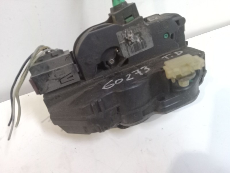 Recambio de cerradura puerta trasera derecha para chevrolet cruze (j300) 2.0 cdi referencia OEM IAM   