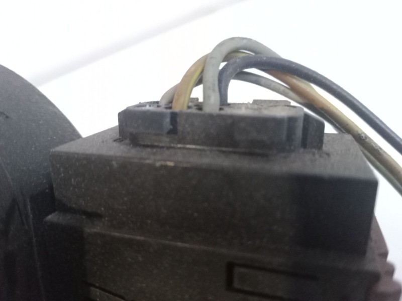 Recambio de cerradura puerta trasera derecha para chevrolet cruze (j300) 2.0 cdi referencia OEM IAM   