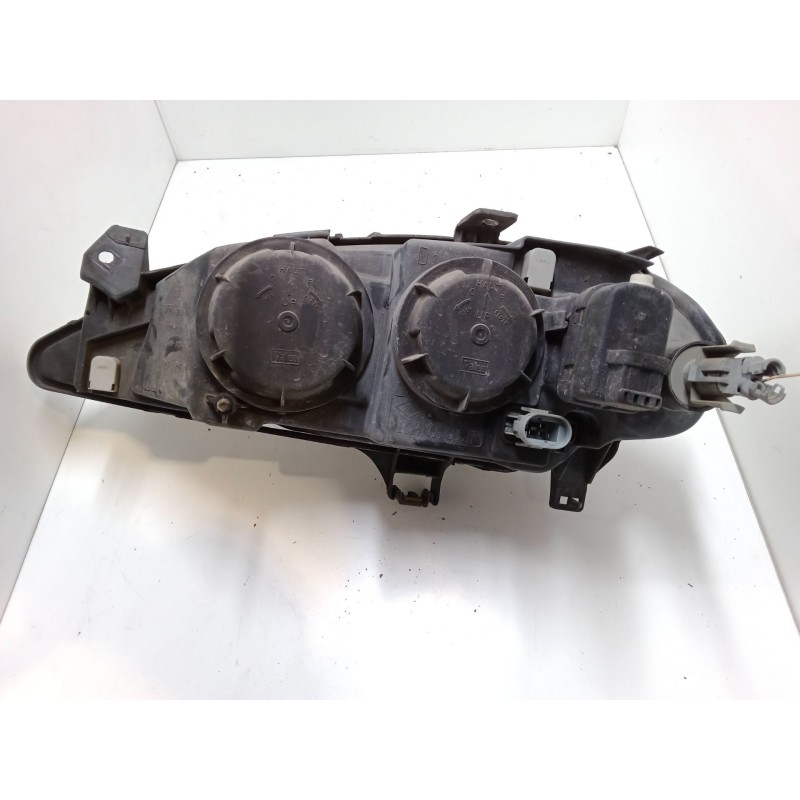 Recambio de faro derecho para renault megane i classic (la0/1_) 1.4 16v (la0d, la1h, la0w, la10) referencia OEM IAM 7700427870G 