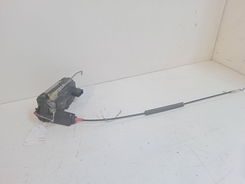 Recambio de cerradura puerta trasera derecha para opel zafira / zafira family b (a05) 1.9 cdti (m75) referencia OEM IAM   