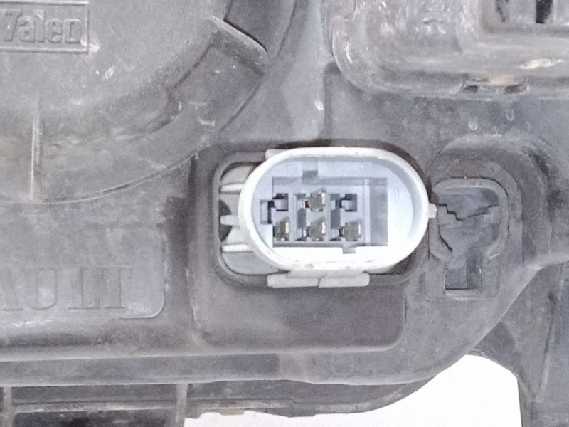 Recambio de faro derecho para renault megane i classic (la0/1_) 1.4 16v (la0d, la1h, la0w, la10) referencia OEM IAM 7700427870G 