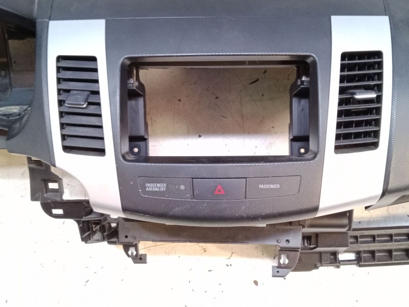 Recambio de salpicadero para citroën c-crosser (vu_, vv_) 2.2 hdi referencia OEM IAM   