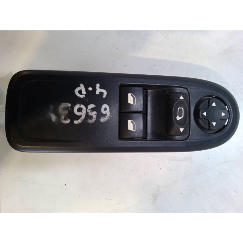 Recambio de mando elevalunas delantero izquierdo para citroën c3 ii (sc_) 1.0 vti 68 referencia OEM IAM   