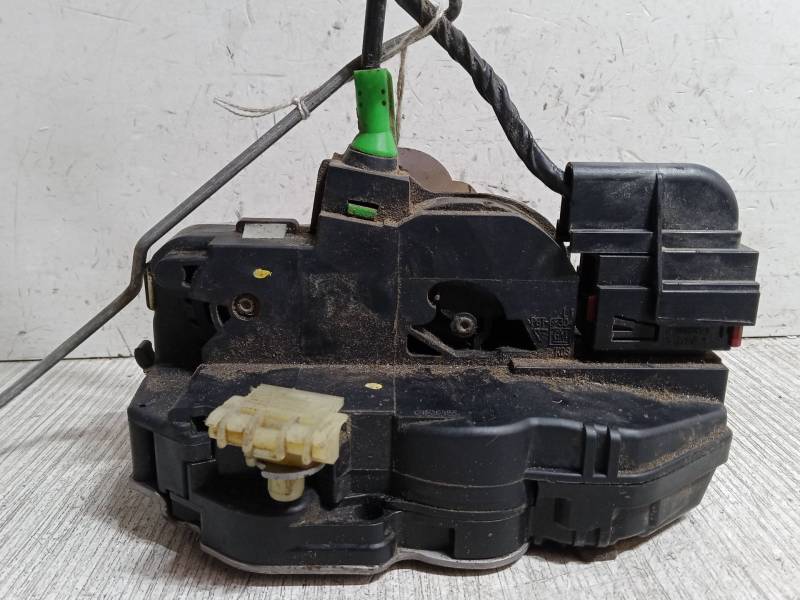 CERRADURA PUERTA TRASERA IZQUIERDA 
