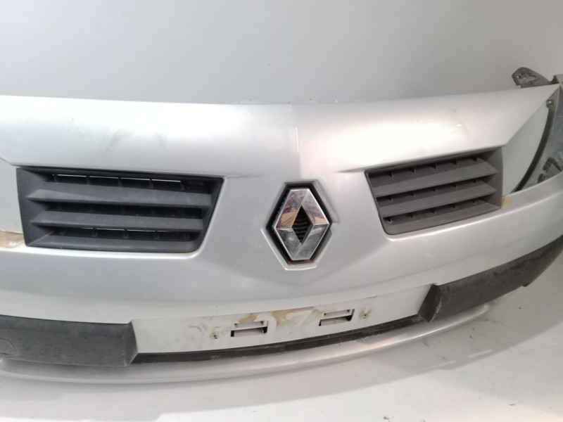 Recambio de paragolpes delantero para renault megane ii (bm0/1_, cm0/1_) 1.9 dci (bm0g, cm0g) referencia OEM IAM   