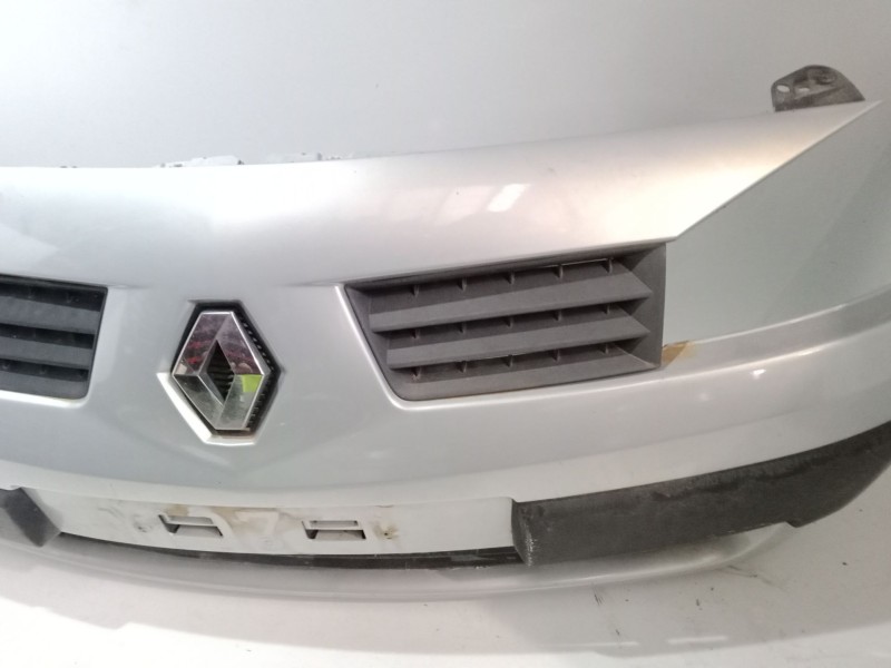 Recambio de paragolpes delantero para renault megane ii (bm0/1_, cm0/1_) 1.9 dci (bm0g, cm0g) referencia OEM IAM   