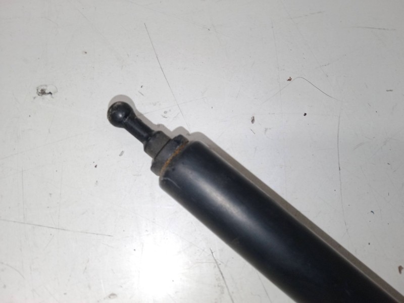 Recambio de amortiguadores capo para renault megane iii grandtour (kz0/1) 1.5 dci (kz1m, kz1w, kz0r) referencia OEM IAM   