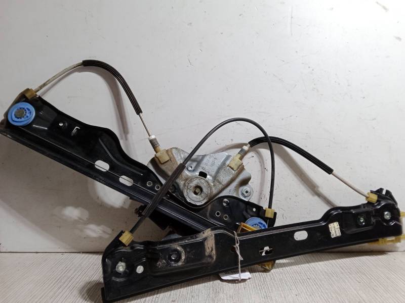 ELEVALUNAS ELECTRICO DELANTERO DERECHO 