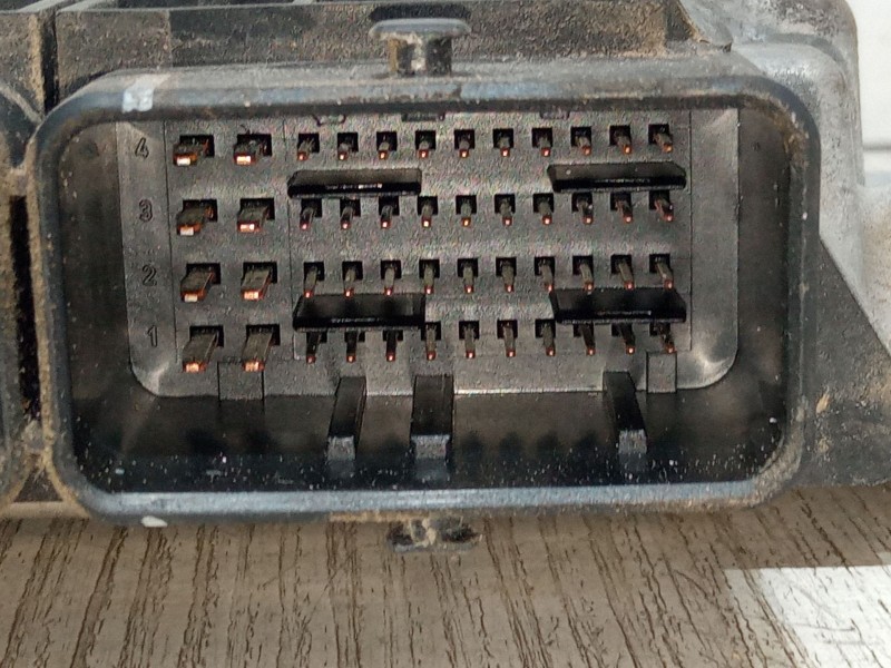 Recambio de centralita motor uce para citroën c-crosser (vu_, vv_) 2.2 hdi referencia OEM IAM 96637579809664487580  0281013666