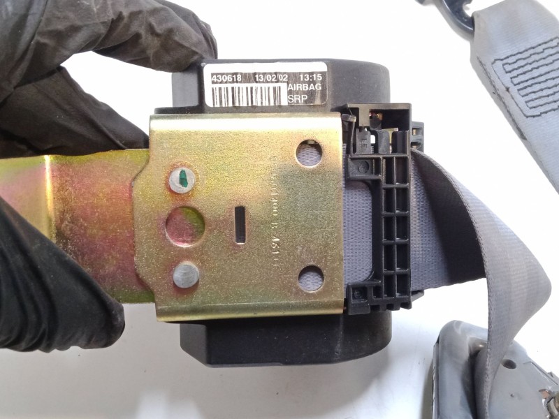 Recambio de cinturon seguridad delantero derecho para renault megane i classic (la0/1_) 1.4 16v (la0d, la1h, la0w, la10) referen