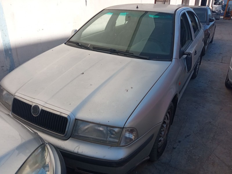 skoda octavia i (1u2) del año 1994