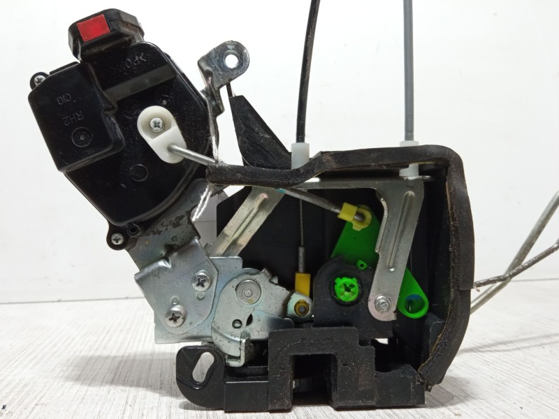 Recambio de cerradura puerta delantera derecha para kia rio ii (jb) 1.4 16v referencia OEM IAM 25XIFR  