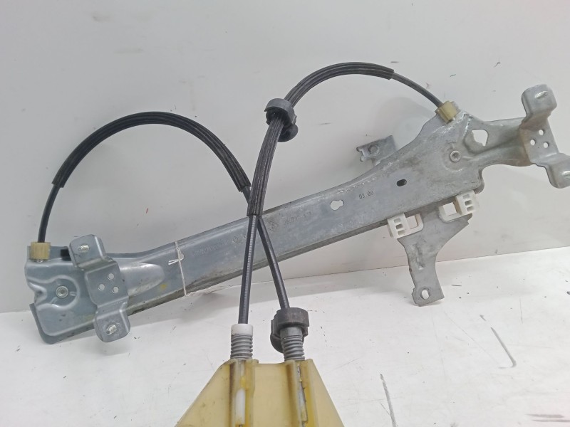 Recambio de elevalunas trasero derecho para renault megane iii hatchback (bz0/1_, b3_) 1.5 dci referencia OEM IAM   