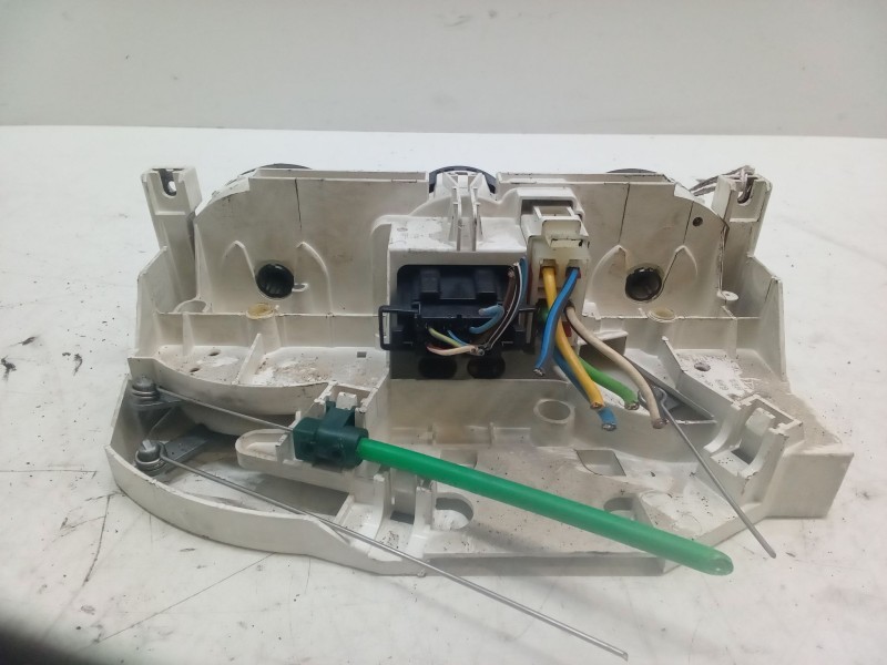 Recambio de mando calefaccion / a/a para volkswagen polo iii classic (6v2) 75 1.4 16v referencia OEM IAM   