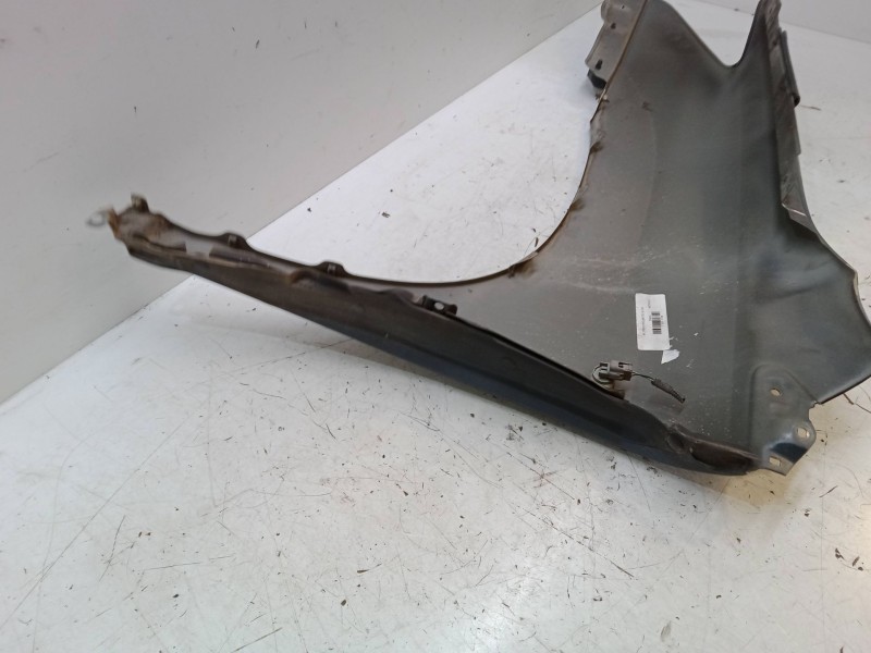 Recambio de aleta delantera derecha para lexus rx (_u3_) 300 (mcu35_) referencia OEM IAM   