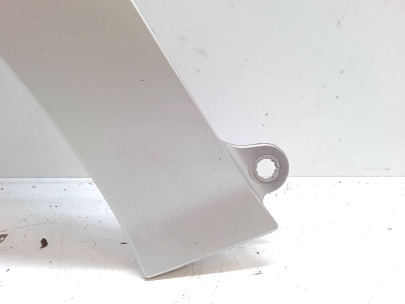 Recambio de aleta delantera izquierda para peugeot 308 cc (4b_) 1.6 16v referencia OEM IAM   