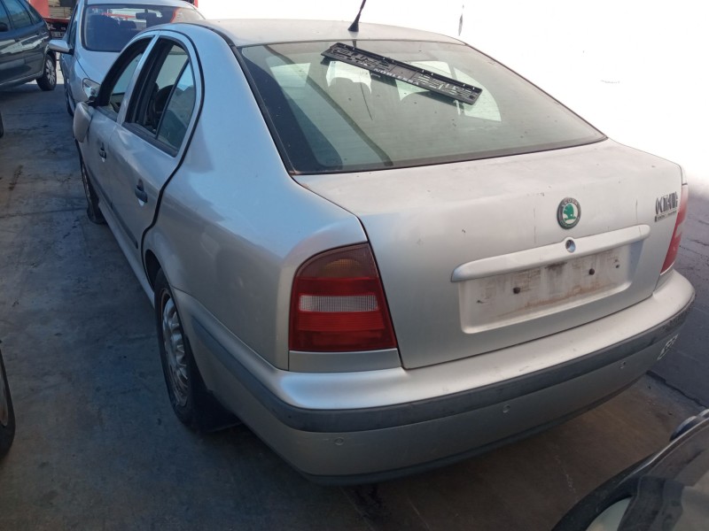 skoda octavia i (1u2) del año 1994